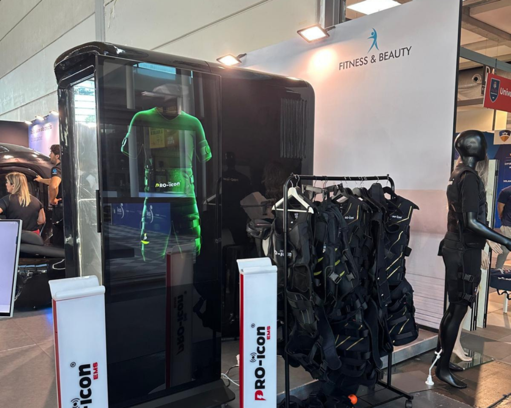 Fitness & bellezza a RiminiWellness, stand con tute EMS in esposizione | 28-31 Maggio 2026.
