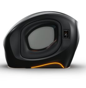 Capsula da meditazione nera, a forma di uovo, con pannello di controllo digitale integrato.